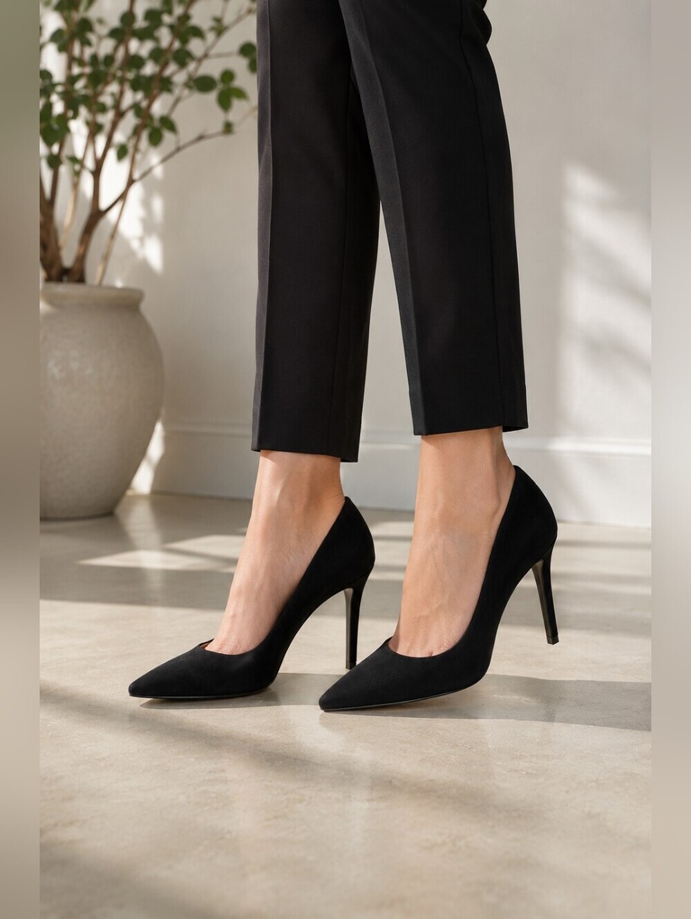 H&M Black Suede Pointed Toe Heels 6.5